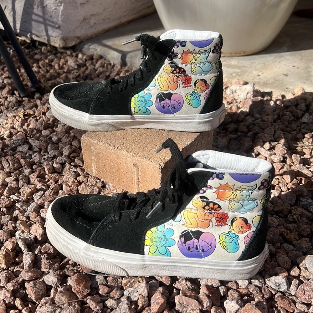 Vans Kids Sk8-Hi Cultivate Care Floral Black & White Skate Shoes, Used